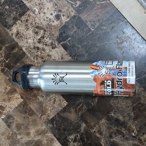 Hydro Flask 21oz Classic Stainless Steel Bottle NEW
